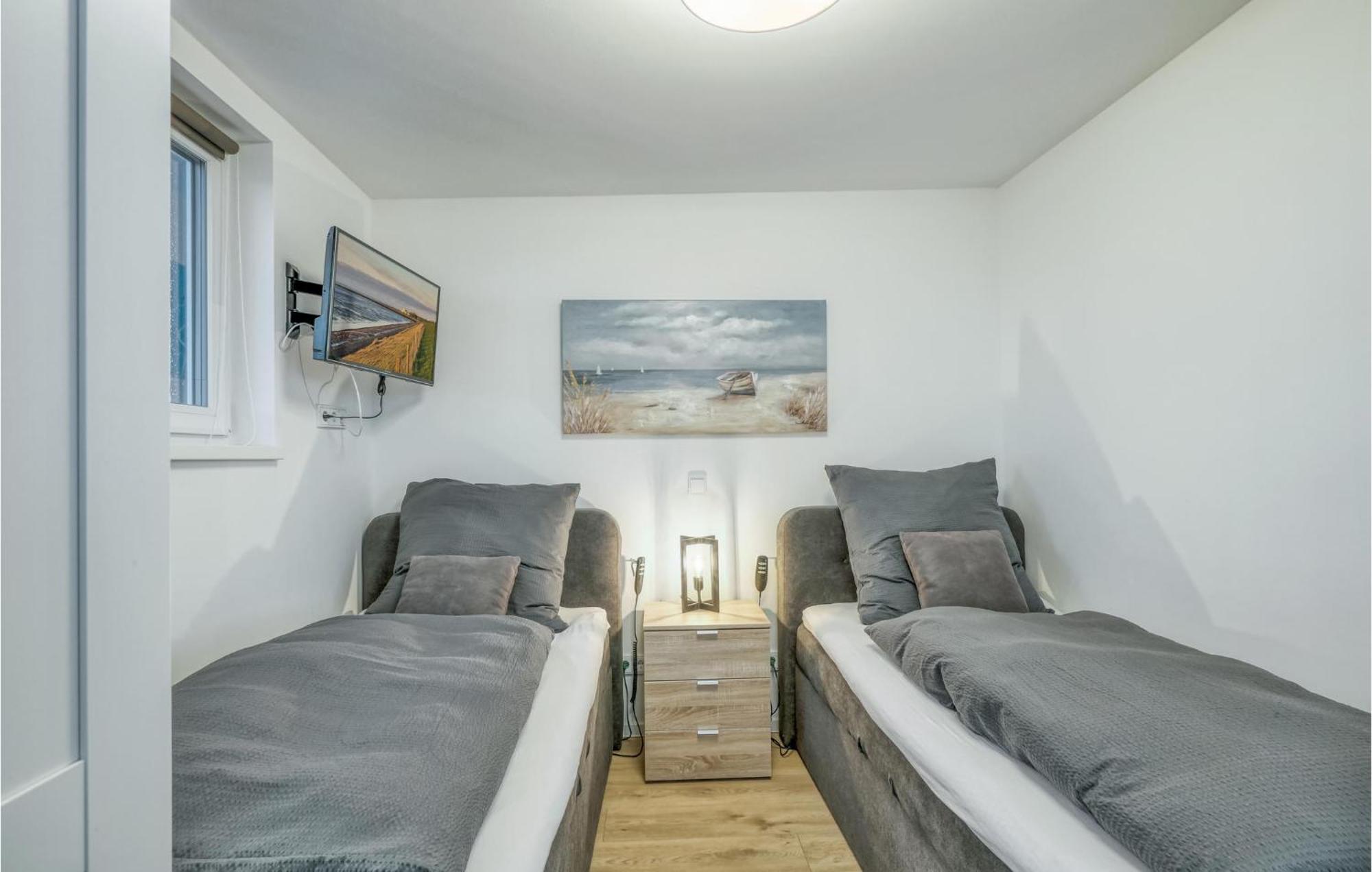 Amazing Home In Tossens With Wifi ภายนอก รูปภาพ